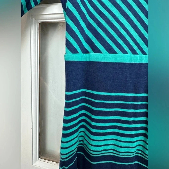 BCBGMAXAZRIA Cintia Teal Sea Blue Green Stripe Shift Dress Open Back Size Large - Picture 7 of 12